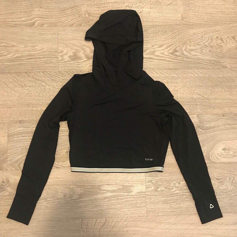 LIKE NEW! TITIKA Running Cropped Hoodie